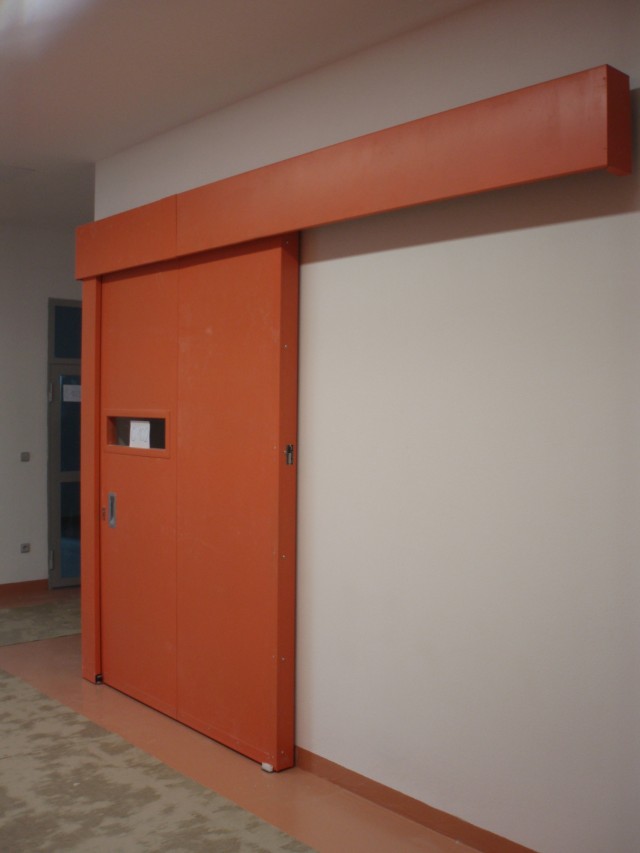 Fire-resistant sliding door